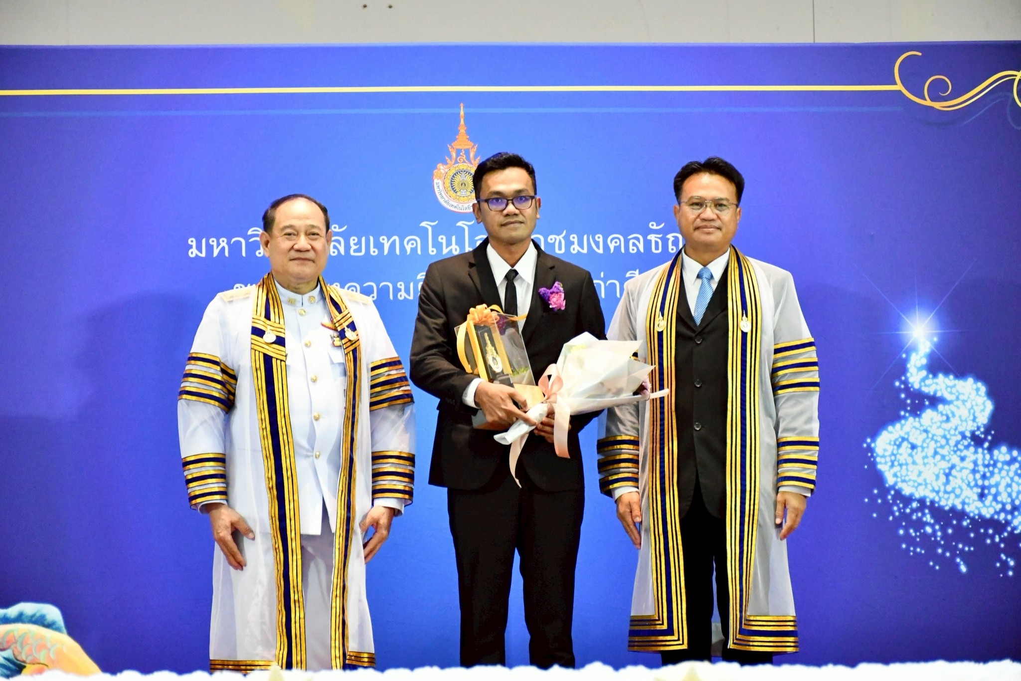 ขอแสดงความยินดีกับ 🏅 คุณศักดิ์ดิดา หนูนัว ศิษย์เก่าภาควิชาเคมี สถาบันเทคโนโลยีราชมงคล รุ่นปีการศึกษา 2545