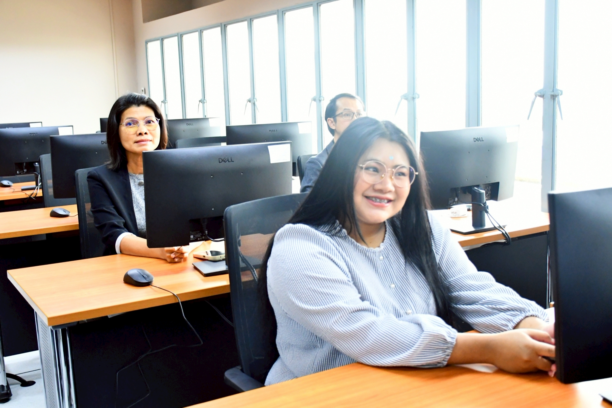 โครงการอบรมเชิงปฏิบัติการการพัฒนาศักยภาพการใช้ Generative AI