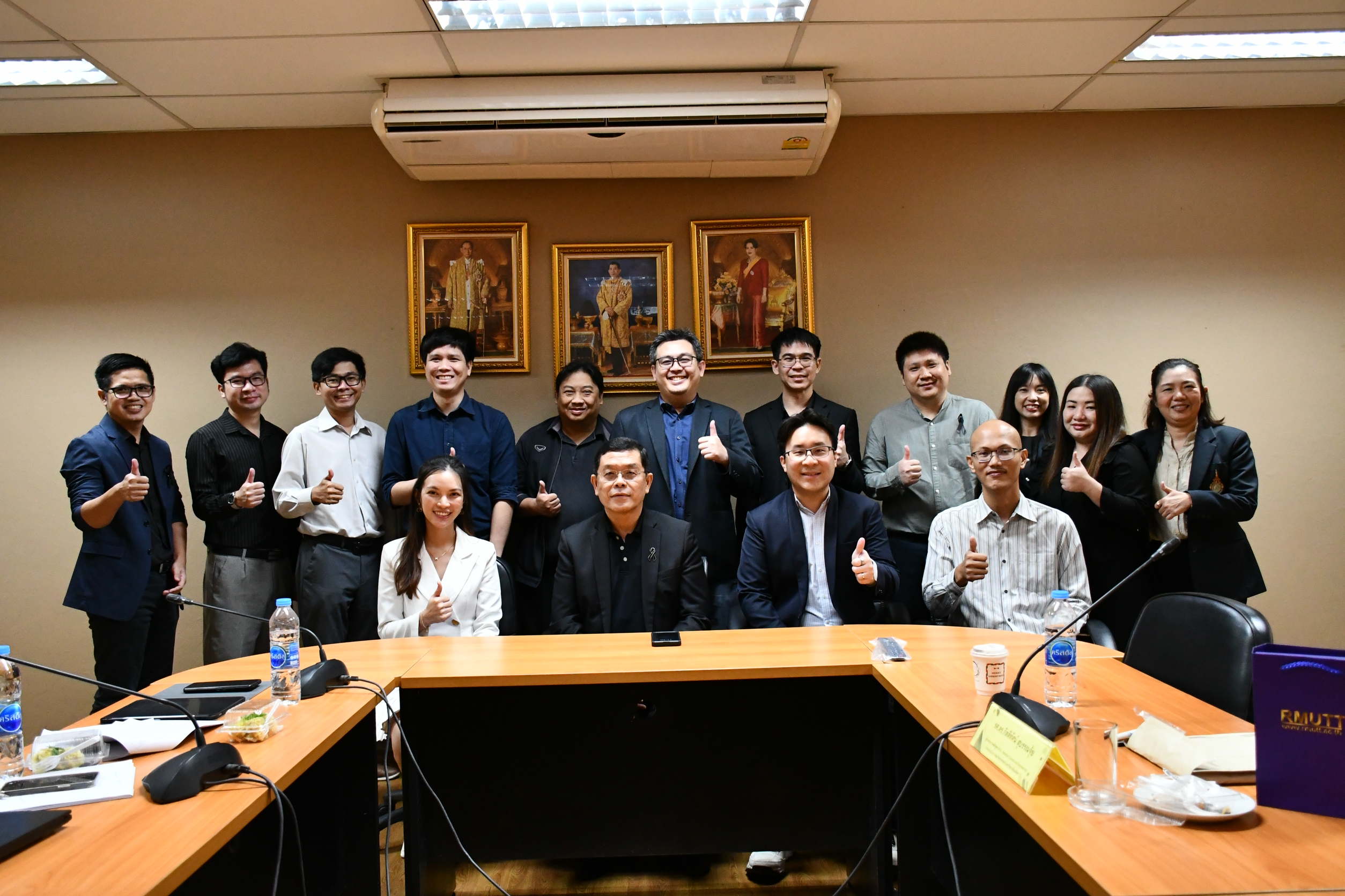 การจัดทำหลักสูตรวิทยาศาสตรมหาบัณฑิตและหลักสูตรปรัชญาดุษฎีบัณฑิต สาขาวิชาเทคโนโลยีวัสดุและนวัตกรรม