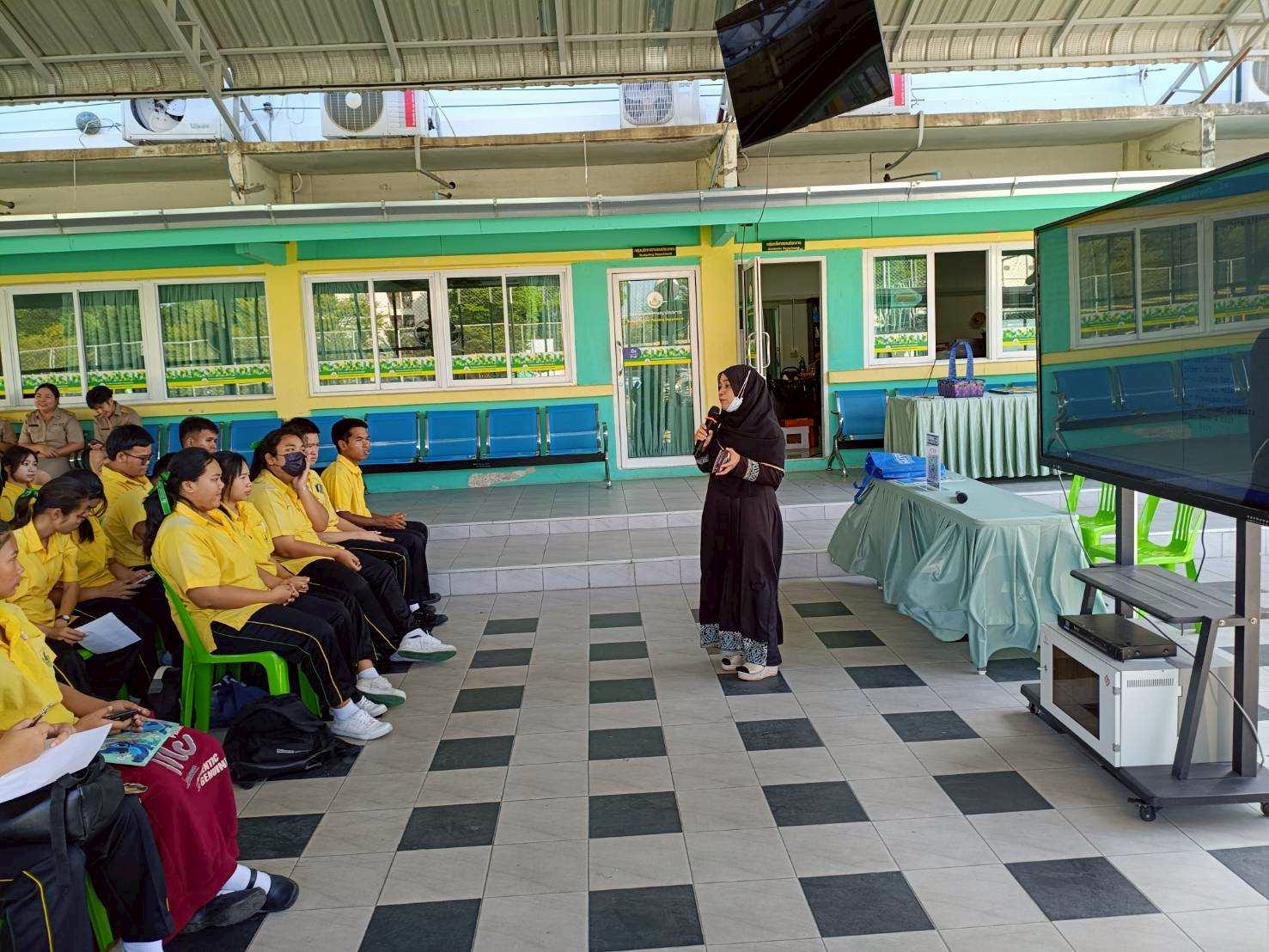 คณะวิทย์ฯ มทร.ธัญบุรี แนะแนว ร.ร.พระอินทร์ศึกษา