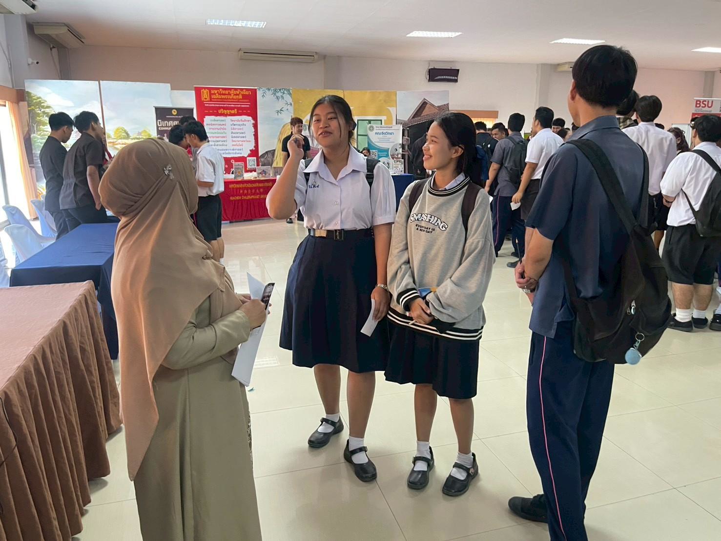 วิทย์ฯ มทร.ธัญบุรี แนะแนวอาชีพ ร.ร.บดินทรเดชา 4