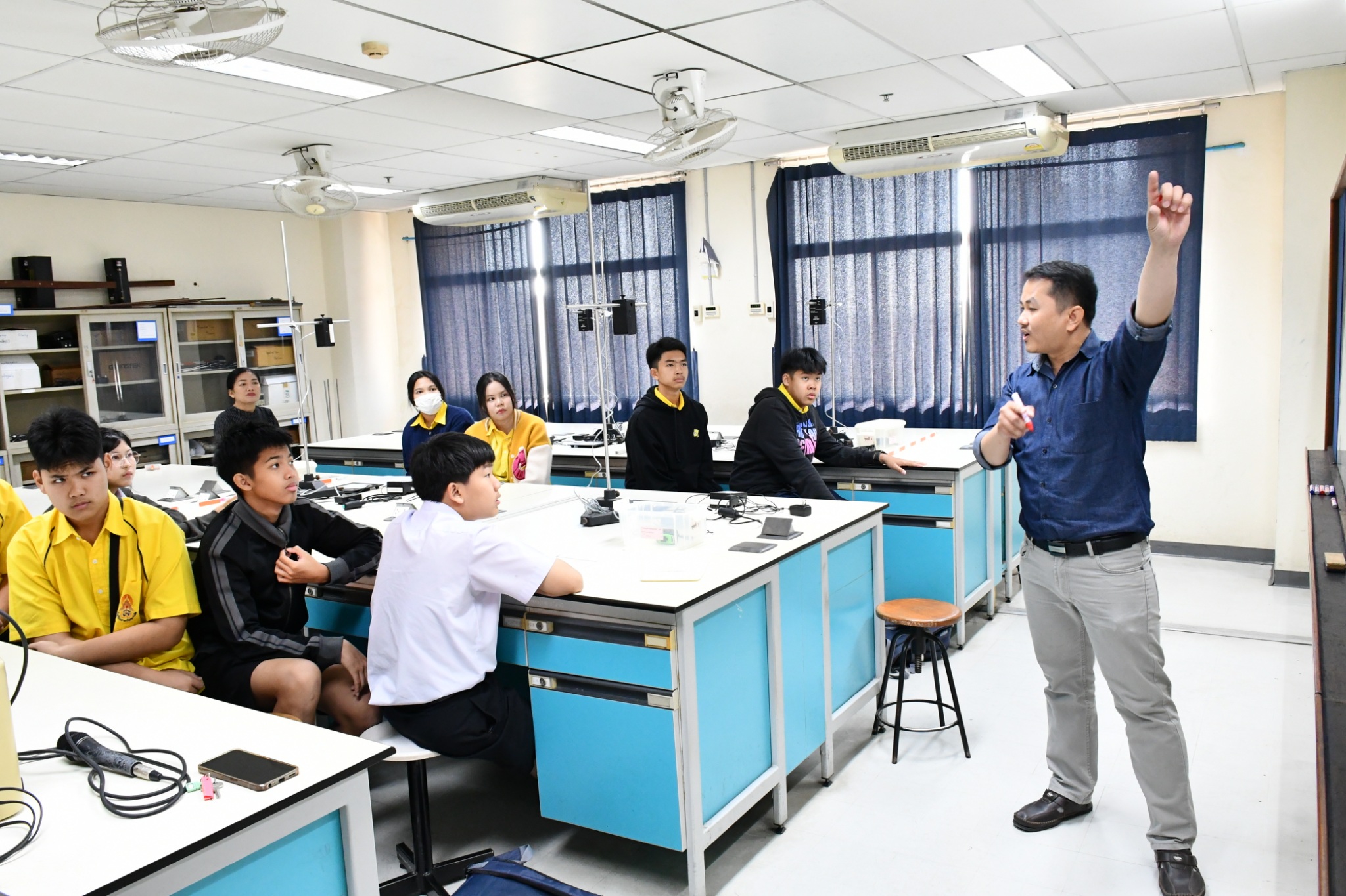 คณะวิทย์ฯ มทร.ธัญบุรี ผนึกเครือข่ายโรงเรียนมัธยมฯ จัดอบรมเชิงปฏิบัติการฟิสิกส์ มุ่งยกระดับสมรรถนะเยาวชนสู่ทักษะแห่งอนาคต