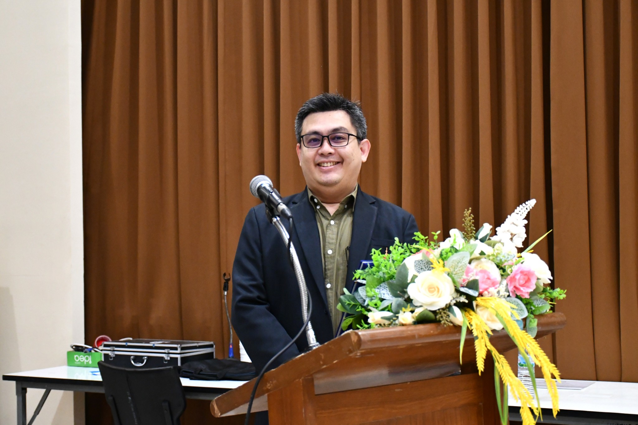 โครงการเผยแพร่ผลงานวิจัยและนวัตกรรมสู่ความเป็นเลิศ เพื่อส่งเสริมการพัฒนานักศึกษาระดับบัณฑิตศึกษา ครั้งที่ 4