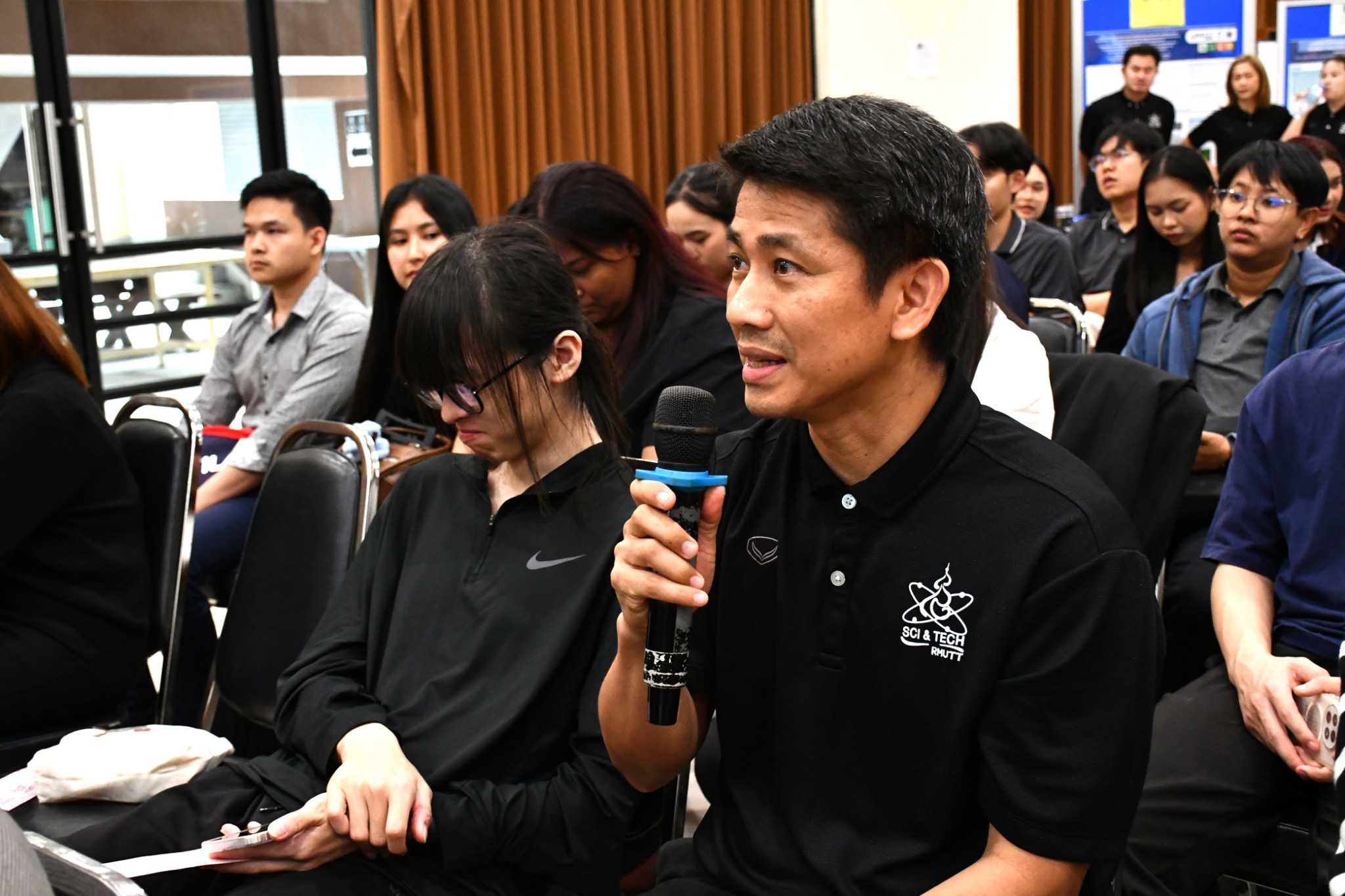 โครงการเผยแพร่ผลงานวิจัยและนวัตกรรมสู่ความเป็นเลิศ เพื่อส่งเสริมการพัฒนานักศึกษาระดับบัณฑิตศึกษา ครั้งที่ 4