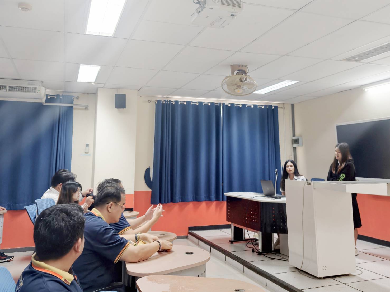 กิจกรรมแลกเปลี่ยนเรียนรู้โครงงานนักศึกษา ร่วมกับหลักสูตรเทคโนโลยีสารสนเทศ คณะวิทยาศาสตร์และเทคโนโลยีการเกษตร มหาวิทยาลัยเทคโนโลยีราชมงคลล้านนา ตาก