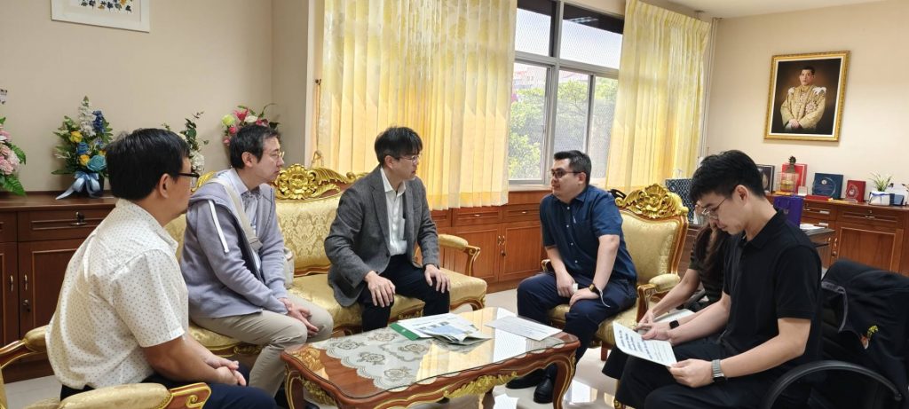 คณะวิทย์ฯ มทร.ธัญบุรี ผนึกกำลัง Hokkaido University ติดตั้งเครือข่าย V-POTEKA ยกระดับระบบเตือนภัยพายุเขตร้อนในเอเชีย