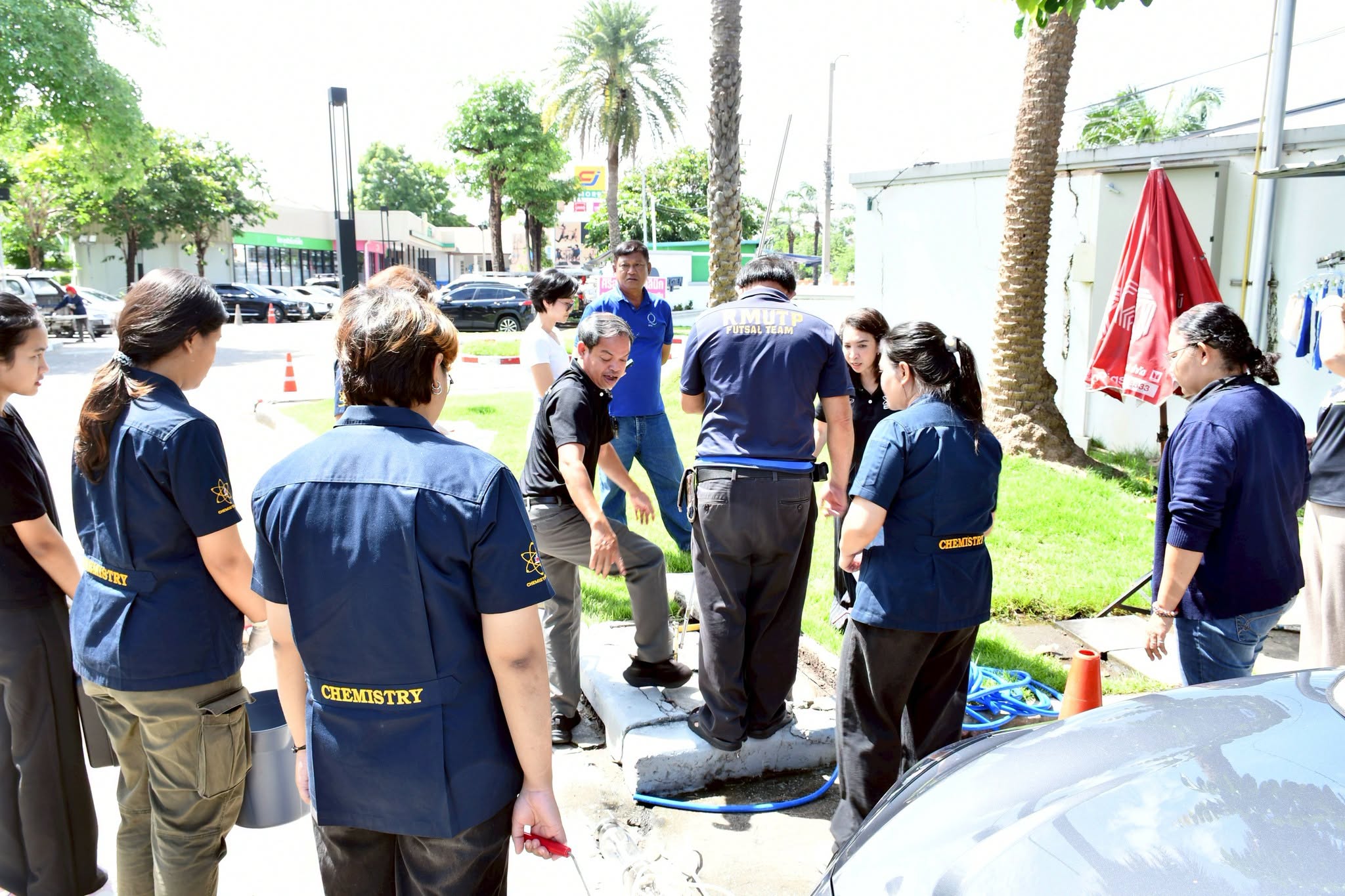 คณะวิทยาศาสตร์ฯ มทร.ธัญบุรี ลงพื้นที่ตรวจคุณภาพน้ำ จ.ปทุมธานี