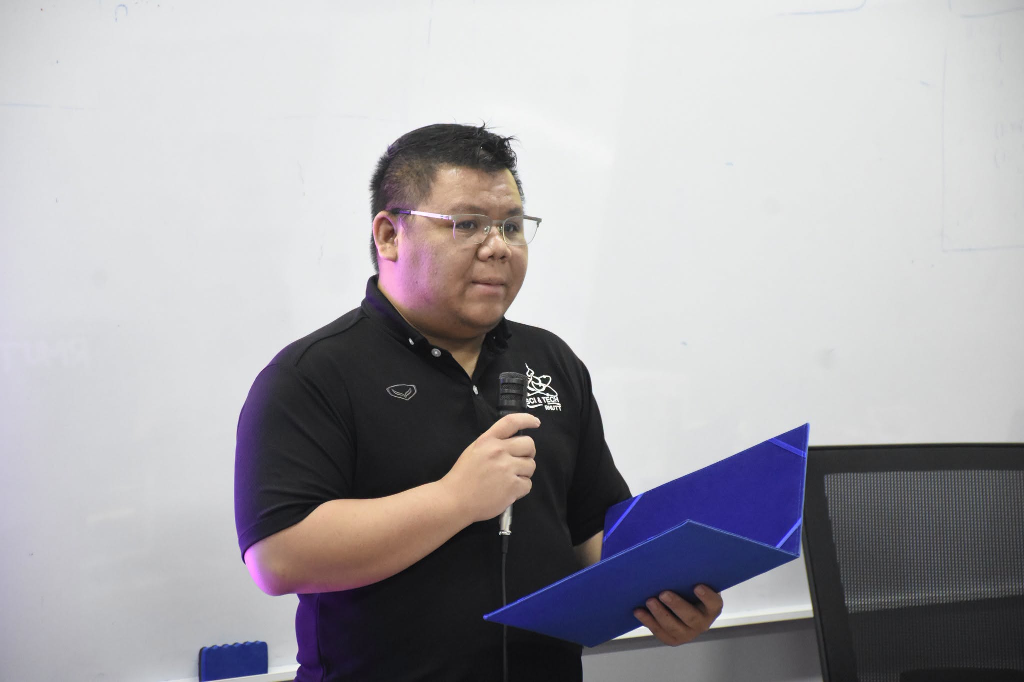 สาขาวิชาเทคโนโลยีคอมพิวเตอร์ คณะวิทยาศาสตร์ฯ มทร.ธัญบุรี จัดอบรมยกระดับทักษะดิจิทัลชุมชน มุ่งลดความเหลื่อมล้ำและสร้างอาชีพอย่างยั่งยืน