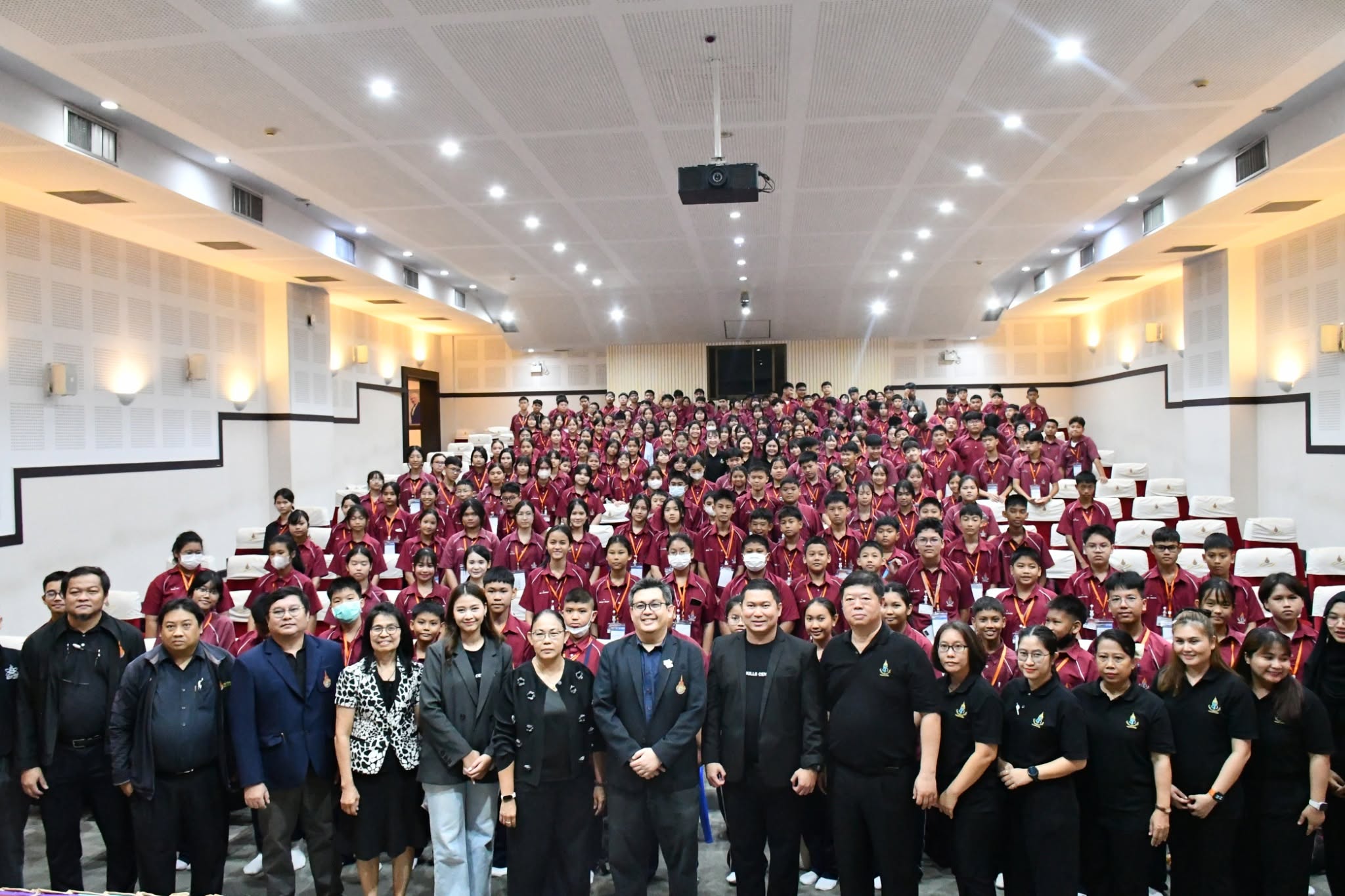มทร.ธัญบุรี จับมือ ญาณวิทย์ จัด "One day camp" จุดประกายนักวิทย์เยาวชน น.บ.ร.