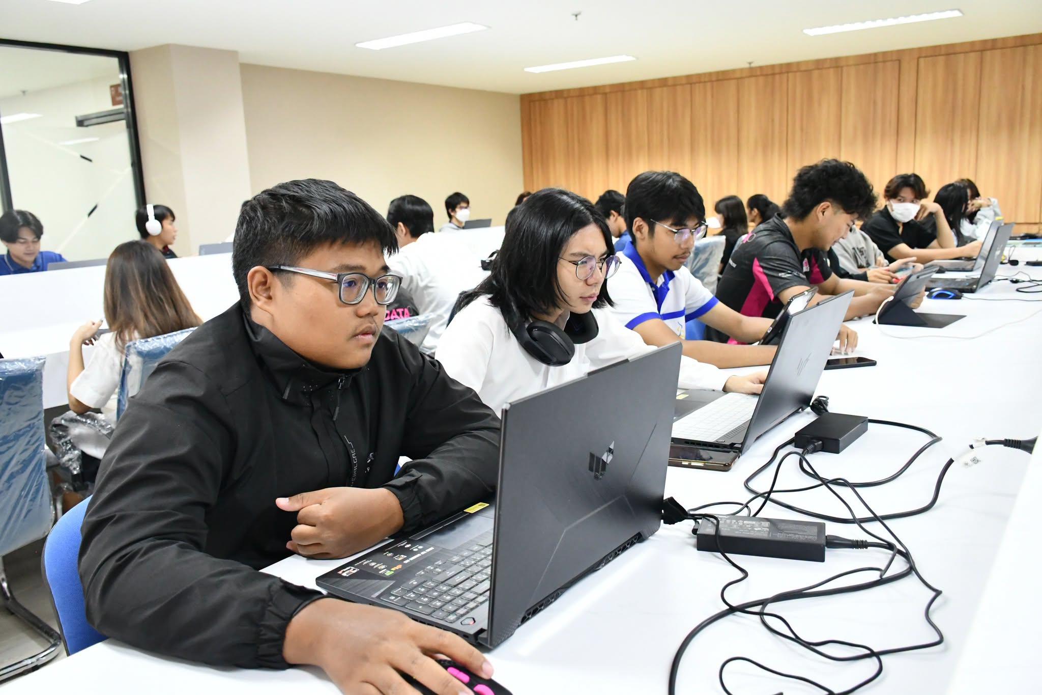 คณะวิทย์ฯ RMUTT จับมือ ERT อบรม AI ยกระดับทักษะดิจิทัล