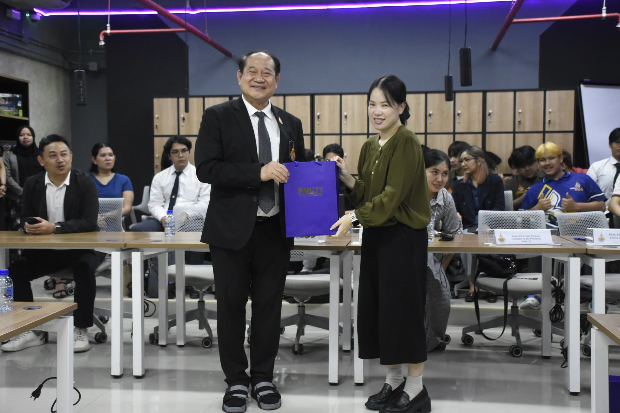 มทร.ธัญบุรี ต้อนรับ OBU ขับเคลื่อนนวัตกรรมยานยนต์ไฟฟ้า