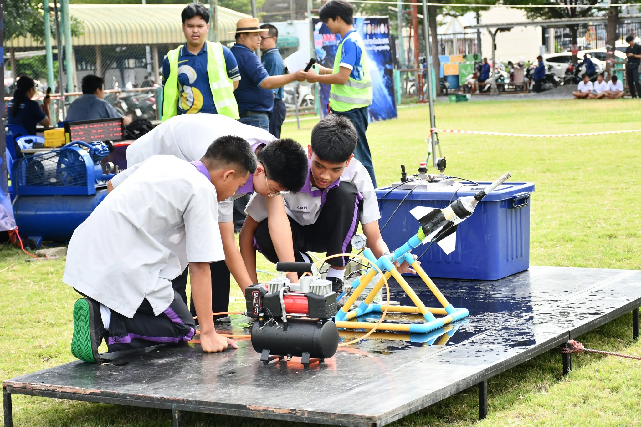 SCI RMUTT จัดแข่งจรวดขวดน้ำและเครื่องบินกระดาษพับ ปี 69