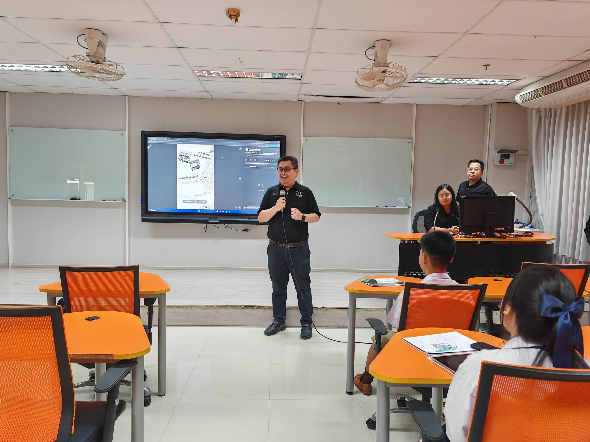 การสอบสัมภาษณ์ผู้เข้าศึกษาต่อในระดับปริญญาตรี รอบ MOU 2570